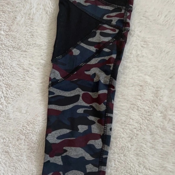 Jessica Simpson TheWarmUp Full Length Camouflage Workout Legging, Medium - Picture 8 of 17